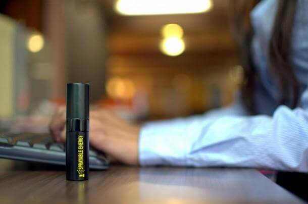 不喜欢用可喷涂的能量3的咖啡通过皮肤吸收咖啡因-3