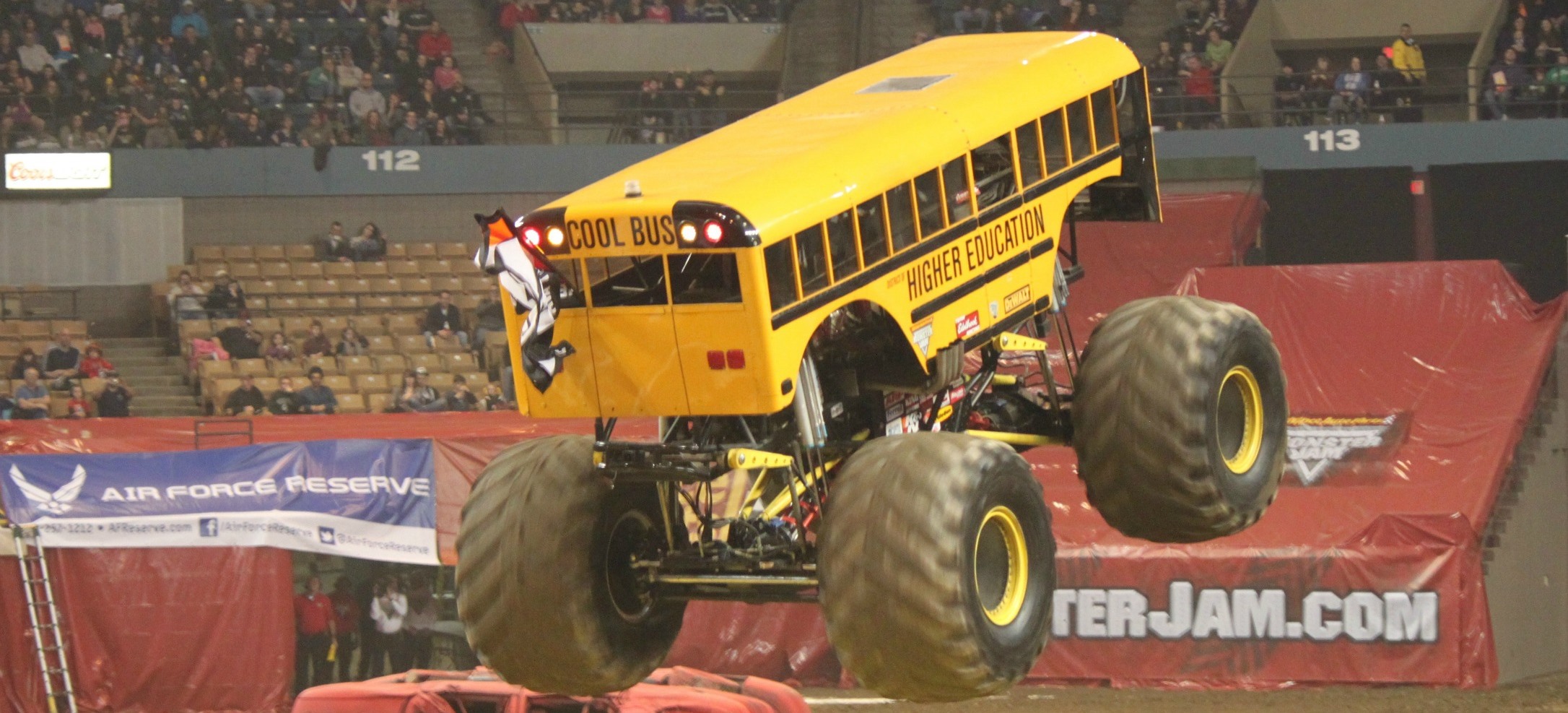 Cool-Bus-Monster-Jam