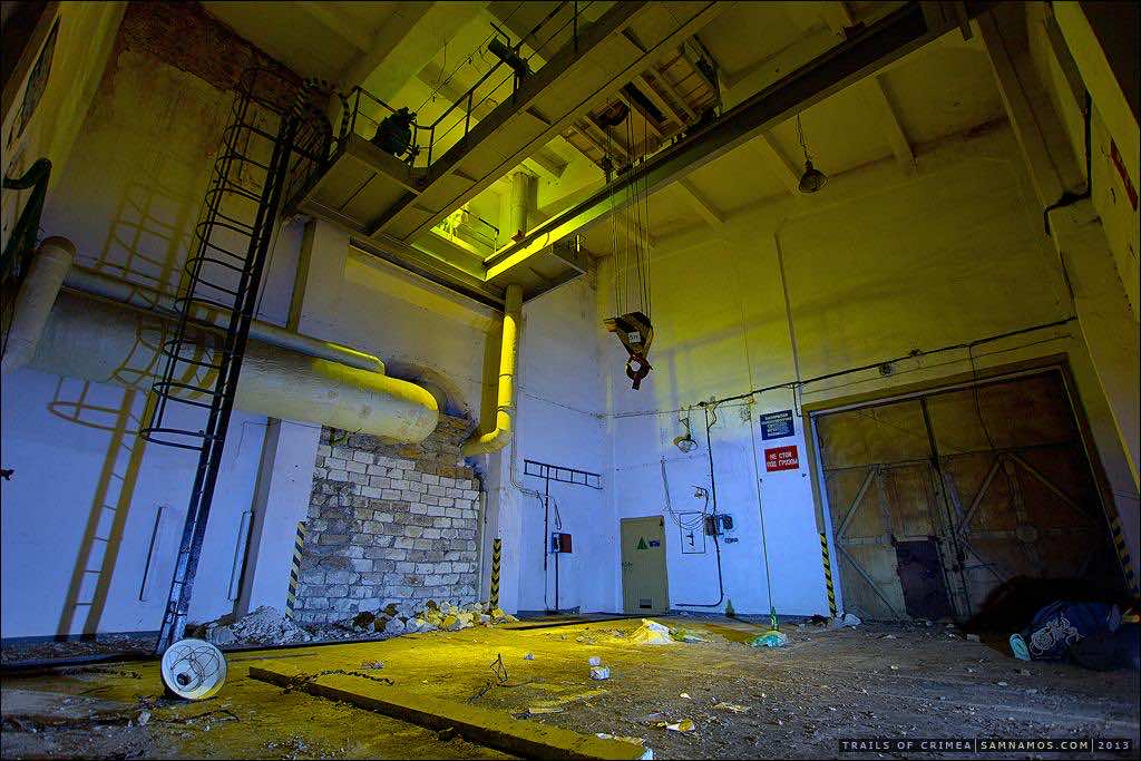 废弃的仓库在乌克兰核弹头