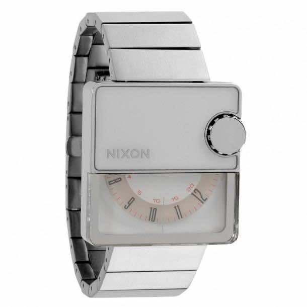 10.尼克松的默夫手表