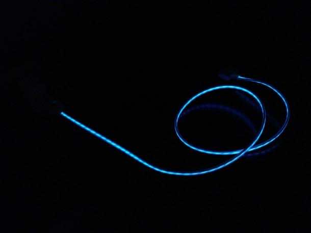 12.照明充电器由Dexim设计