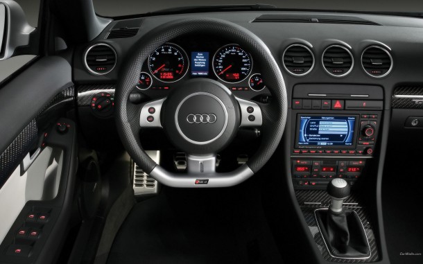Audi_RS4_wallpaper_1920x1200