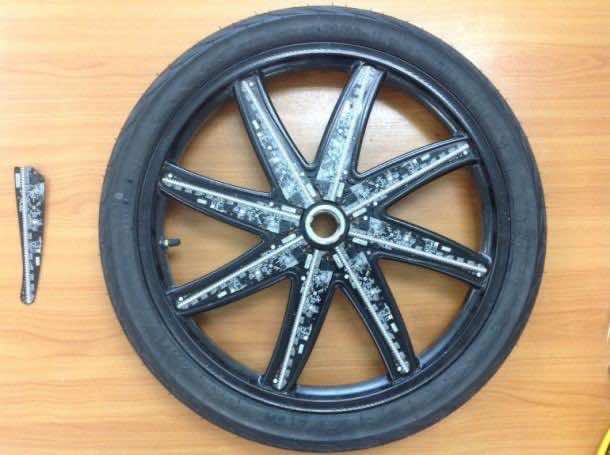 自行车轮胎上的LED屏幕