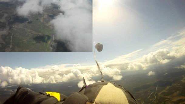 黑暗4号航班的陨石