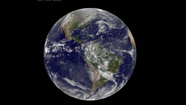 nasa -地球- 620 x350中心