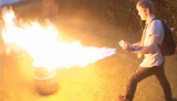 科林·弗兹火焰战衣