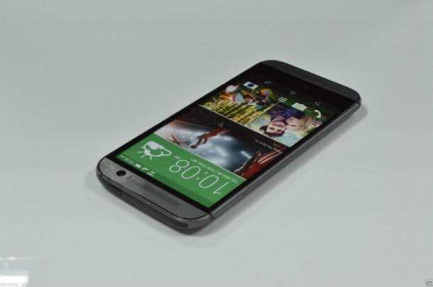 3.HTC One (M8)