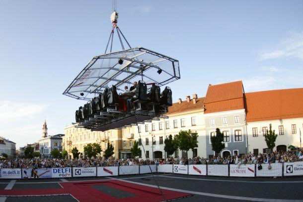 7.天上的晚餐-不同的地点