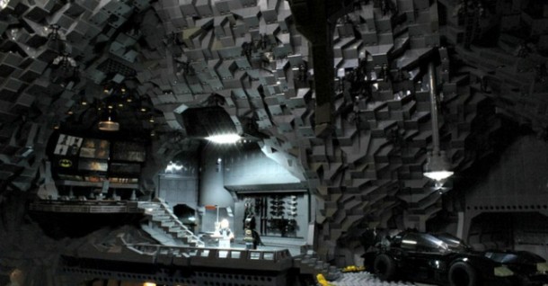 由LEGO7制成的蝙蝠洞