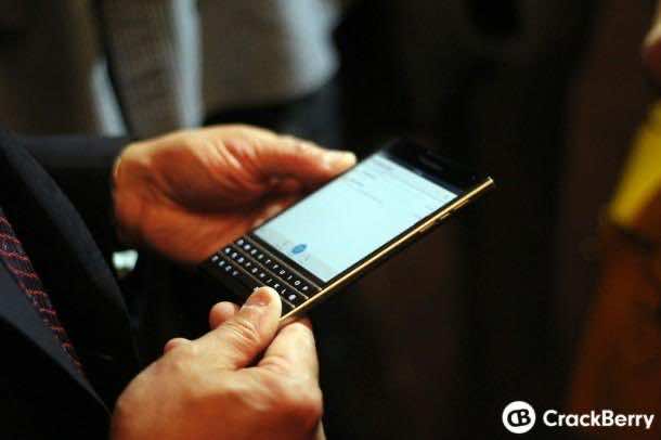 blackberry-passport.5