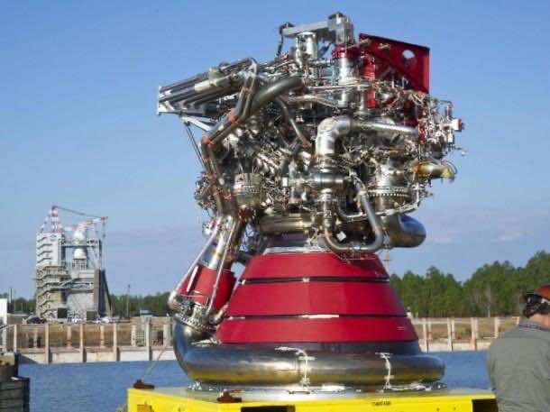 美国宇航局忙于建造世界上最大的火箭4