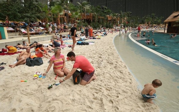 转换成Resort9纳粹飞机跑道上