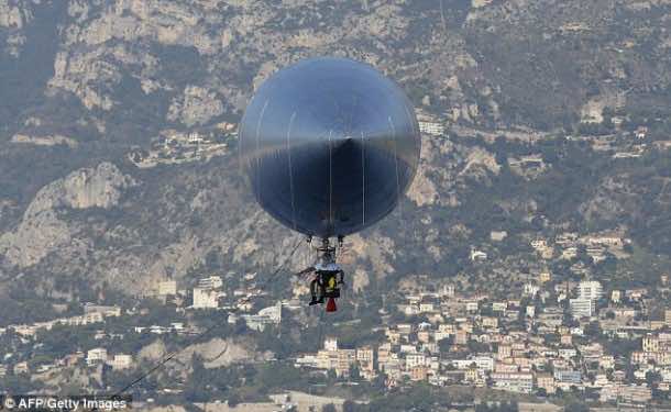 航空帆船在穿越地中海前接受测试
