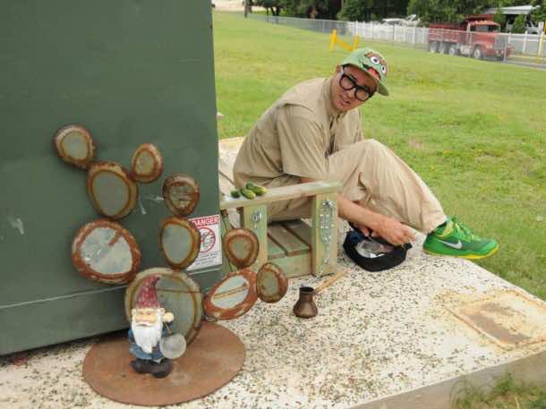 教授生活在一个垃圾站,Dumpster5教授