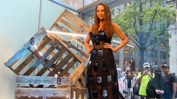 iPhone裙由Elie Tahari4设计