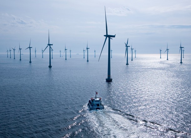 Offshore-Windpark Lillgrund - Serviceschiff auf民主党Weg zum风力场/ Lillgrund海上风电场——服务船途中风电场