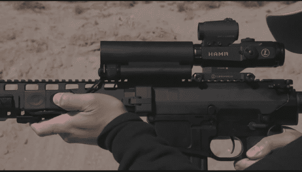 RAZAR Riflescope引入按钮Zoom3