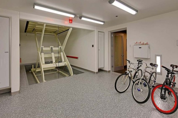 华盛顿价值400万美元的汽车收藏者之家