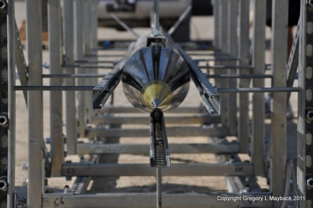 自制火箭达到121000英尺10的高度