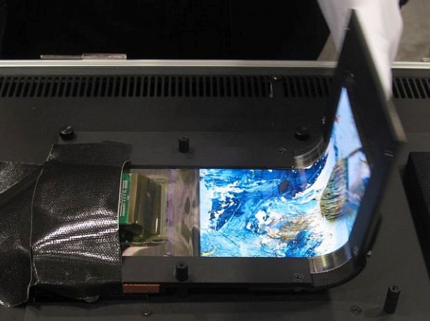 日本半导体displays7能源实验室灵活