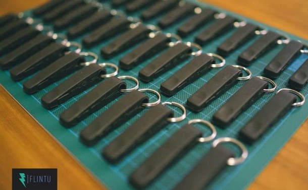 计划V  - 用9伏电池向智能手机充电3