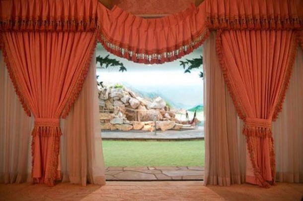 20世纪70年代拉斯维加斯住宅的建造和隐藏，作者:Girard henderson