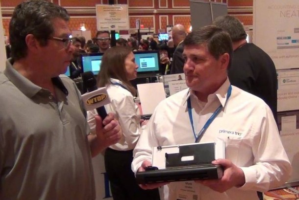 霹雳马三在一个Printer6——世界上最小的