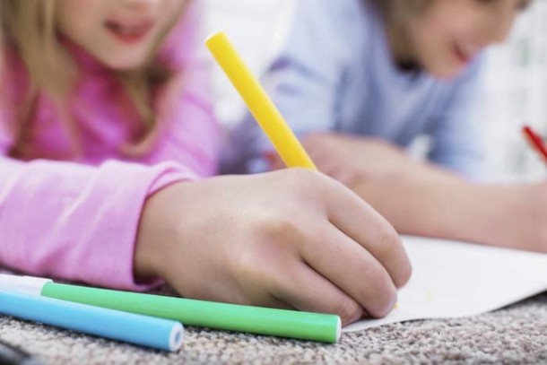 带有五颜六色的标记。