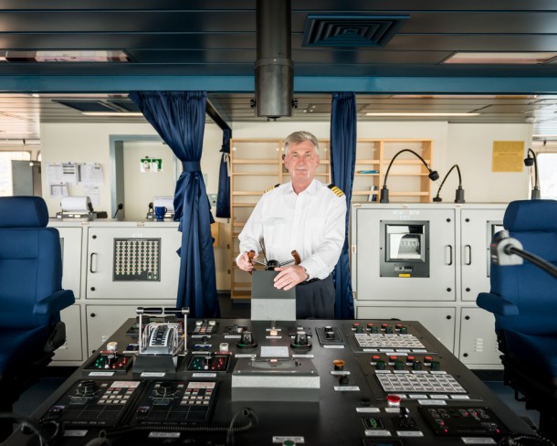 世界上最大的船在韩国建造