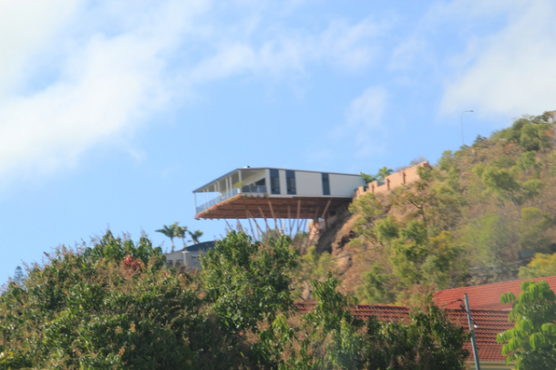 大自然建造的15座惊人房屋12