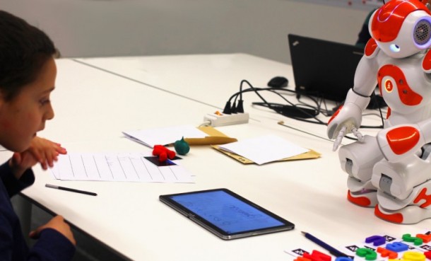 CoWriter允许学生通过机器人学习