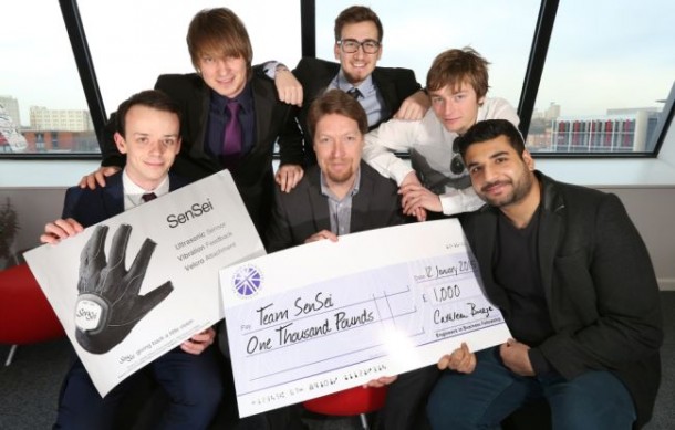 SenSei手套-盲人可穿戴技术2