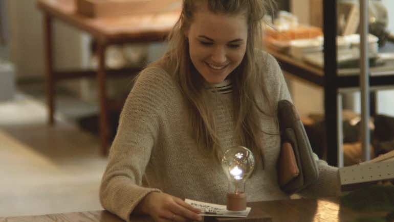 Flyte是悬浮的灯泡9