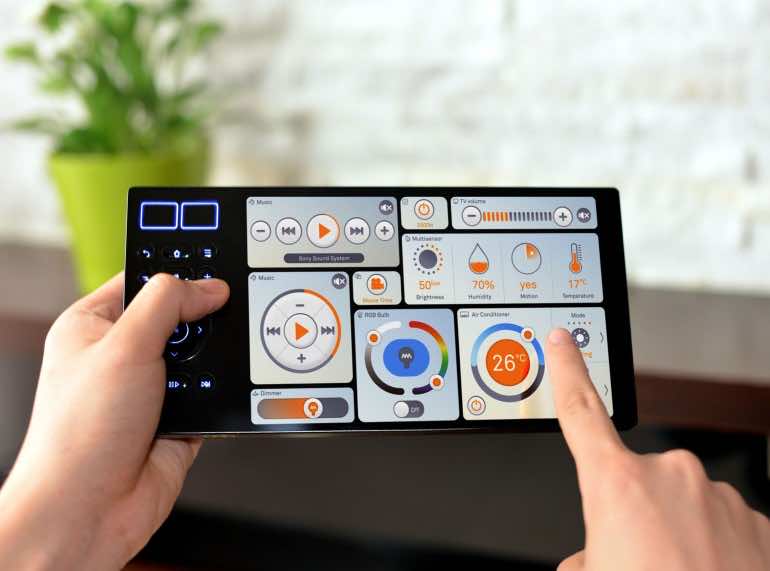 Oomi智能家居沟渠智能手机5