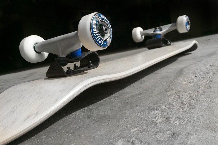 大道卡车正在增加悬挂现有的滑板