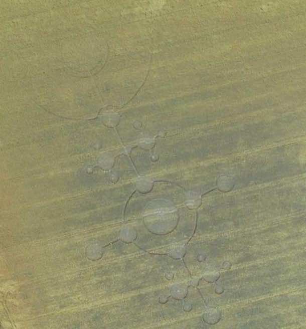 谷歌地图上发现的麦田怪圈