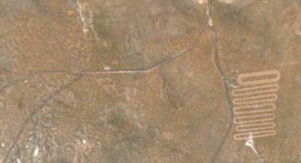 在谷歌地图上发现的麦田怪圈