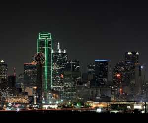 达拉斯天际线晚上