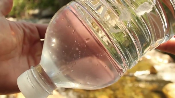 启动 - 燃烧 -  a-a-water bottle.mp4_000096109