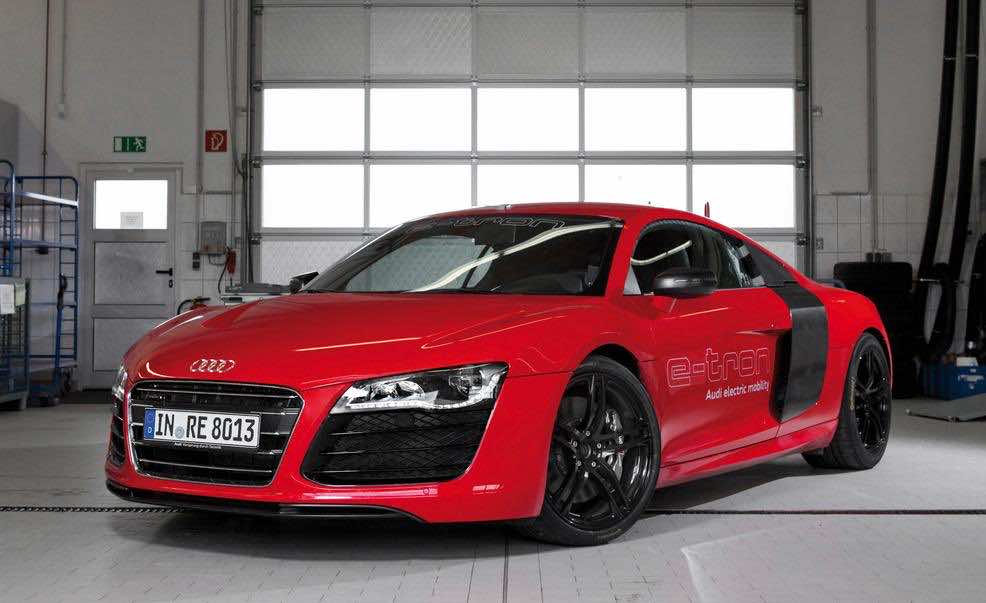 Audi_R8_e-tron