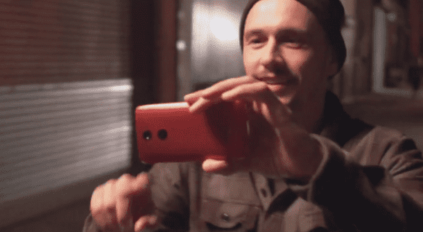 James-Franco-Motorola-Droid-Turbo