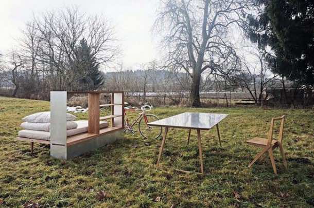 可能包含很多的旅行箱