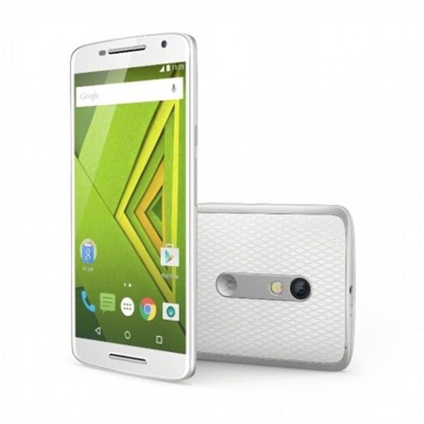 摩托罗拉发布全球最快充电智能手机4