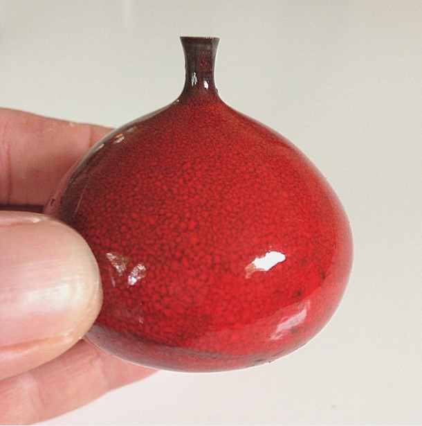 小陶器由Jon Almeda是惊人的10