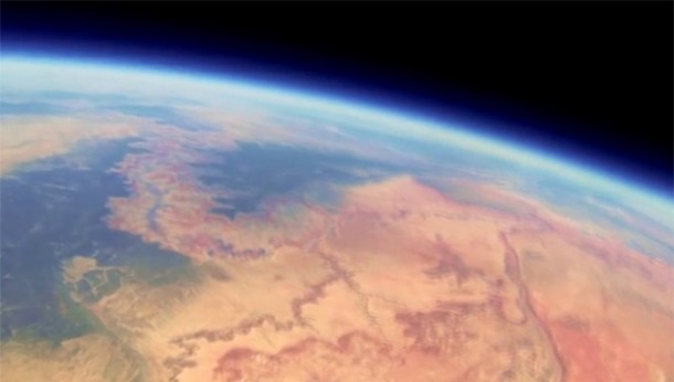 两年后，一个丢失的GoPro被找到，里面有一些惊人的镜头