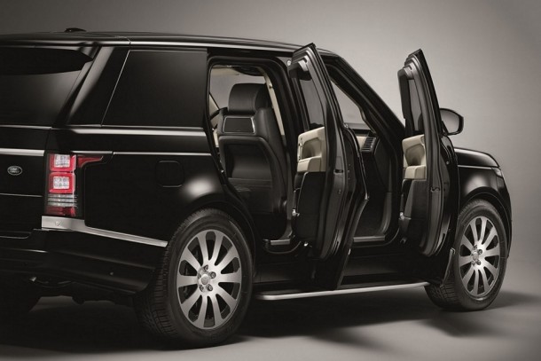 路虎揽胜哨兵可以生存33-Pound TNT爆炸2