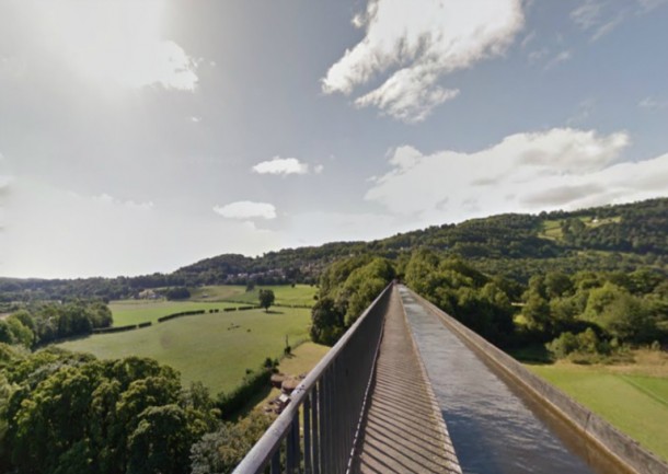 World’s 10 Most Amazing Water Bridges 8