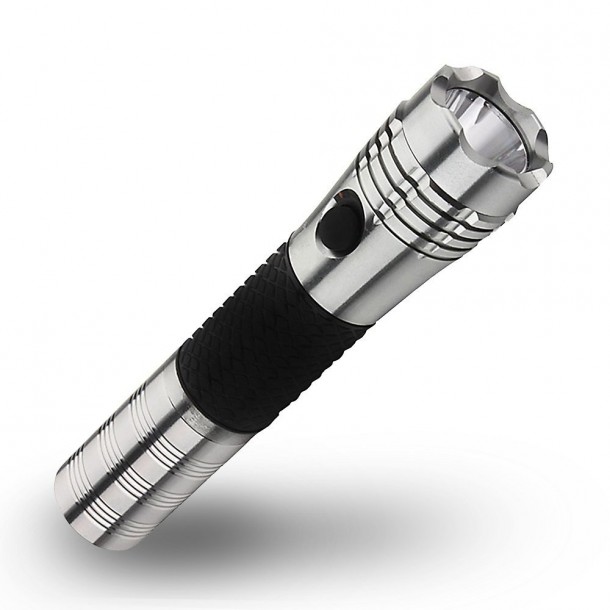 10款最佳充电手电筒(8)