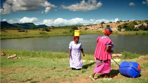 河马水辊 - 帮助非洲的家庭取水3