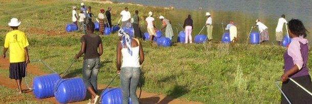 河马水辊 - 帮助非洲的家庭取水4